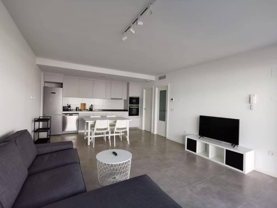 Magnifico Apartamento Nuevo En 1ª Linea De Playa موخاكار المظهر الخارجي الصورة